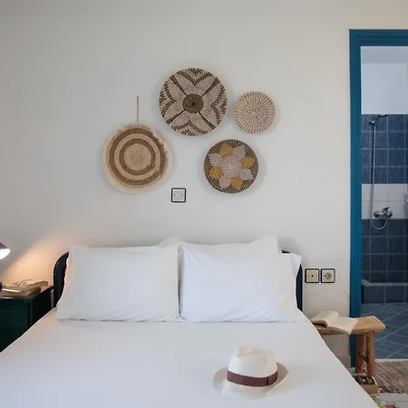 Nefeli In Blue Pláka