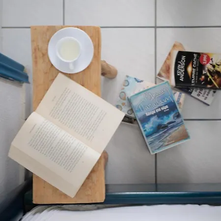 Nefeli In Blue Pláka