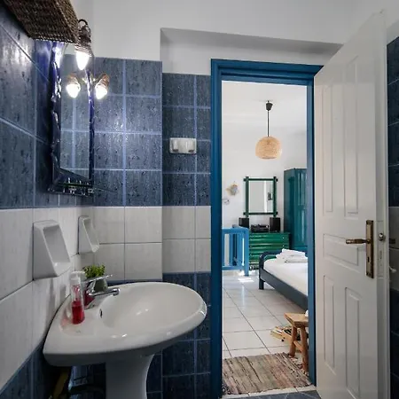 Nefeli In Blue Pláka